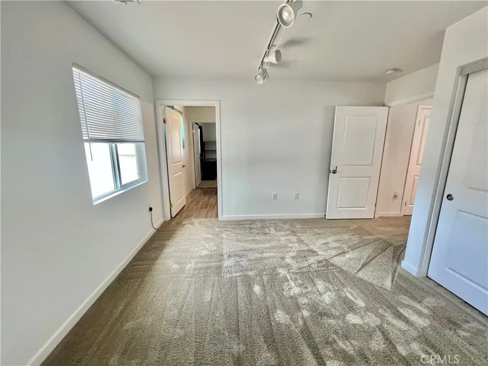 122 Veteran Place Palmdale, CA 93550