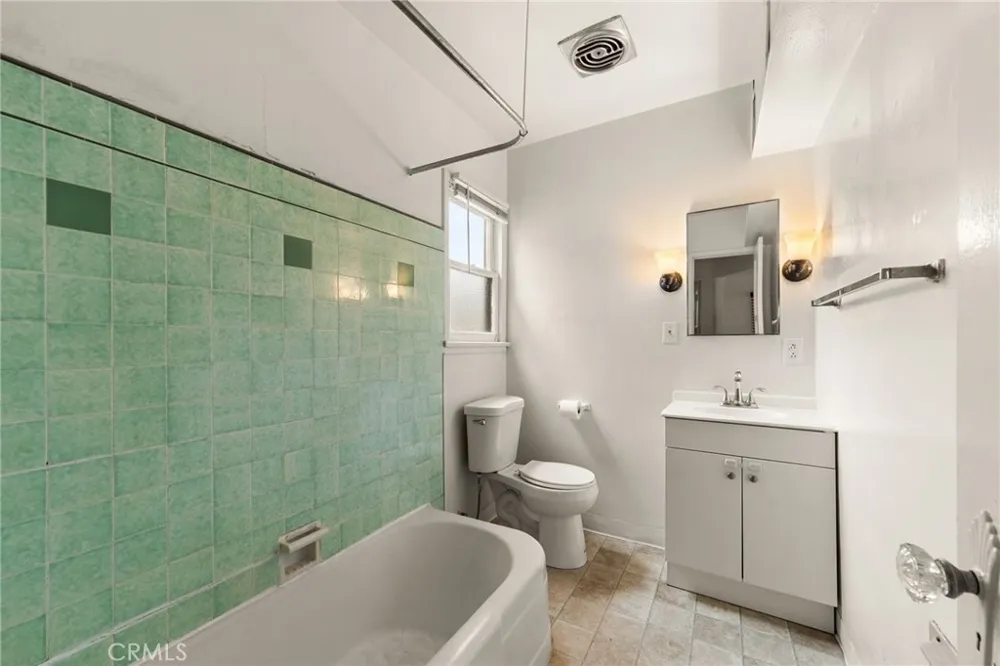 4159 Vinton Avenue Culver City, CA 90232