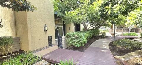 1120 Palo Verde Avenue