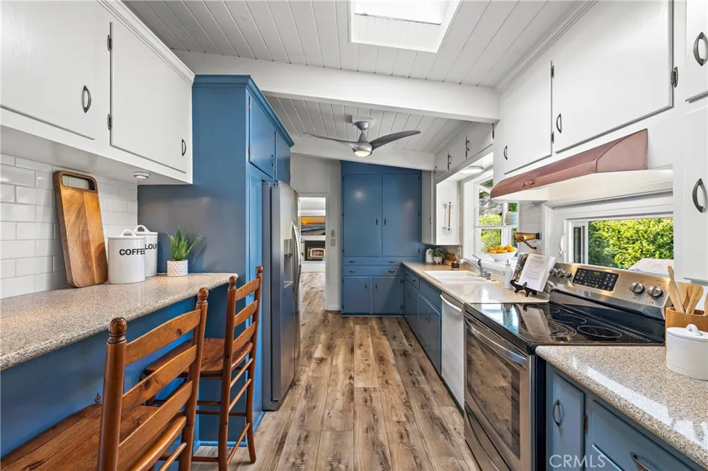 28202 Bytha Way Silverado, CA 92676