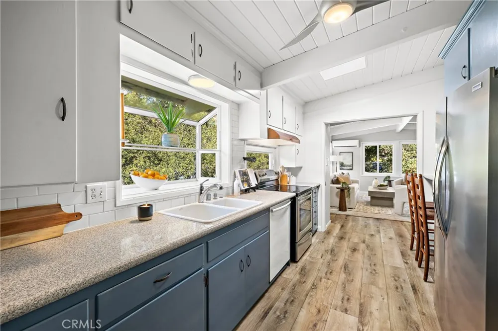 28202 Bytha Way Silverado, CA 92676