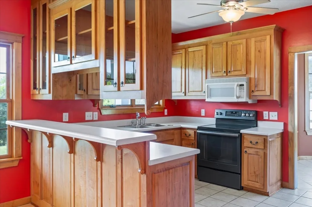 216 Old Wolf Hill Rd Bethpage, TN 37022