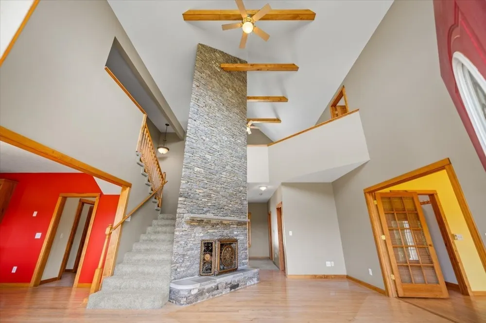 216 Old Wolf Hill Rd Bethpage, TN 37022
