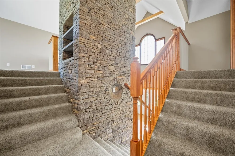 216 Old Wolf Hill Rd Bethpage, TN 37022