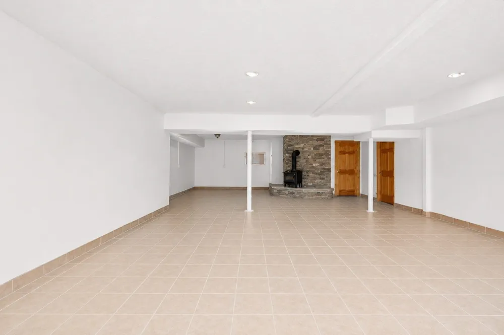 216 Old Wolf Hill Rd Bethpage, TN 37022
