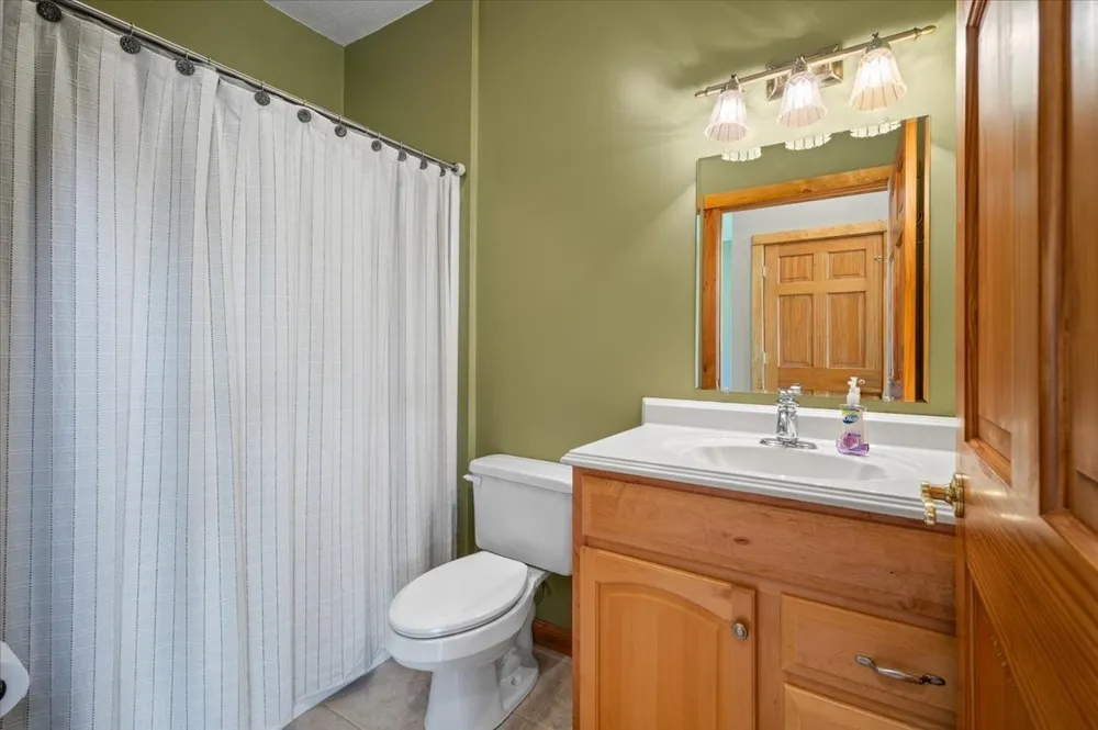 216 Old Wolf Hill Rd Bethpage, TN 37022