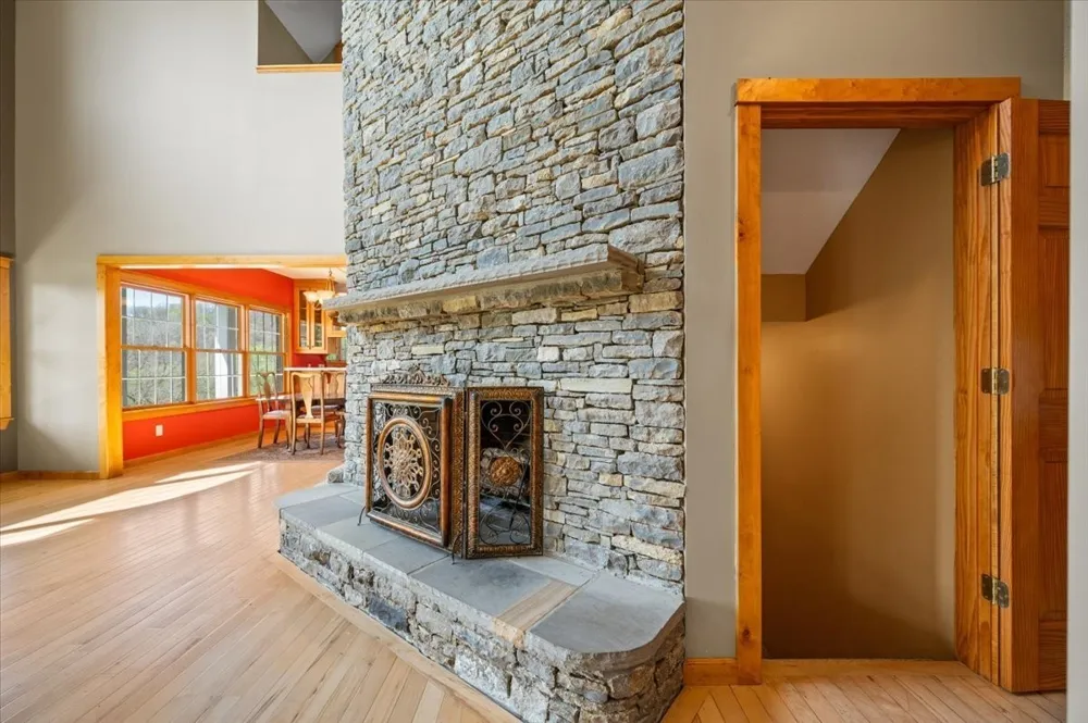 216 Old Wolf Hill Rd Bethpage, TN 37022