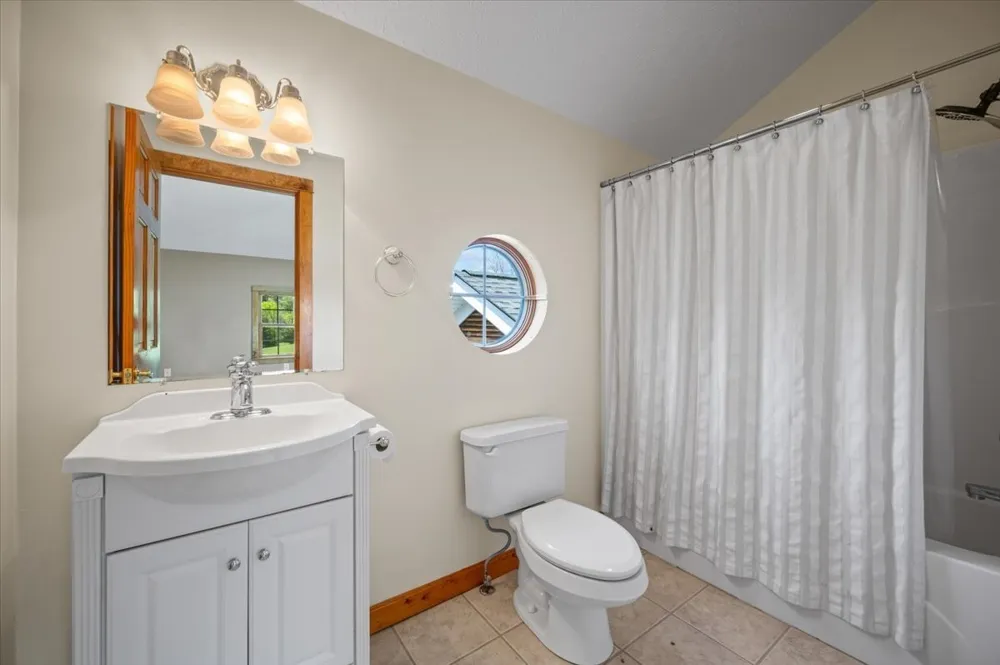 216 Old Wolf Hill Rd Bethpage, TN 37022