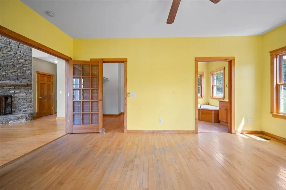 216 Old Wolf Hill Rd Bethpage, TN 37022