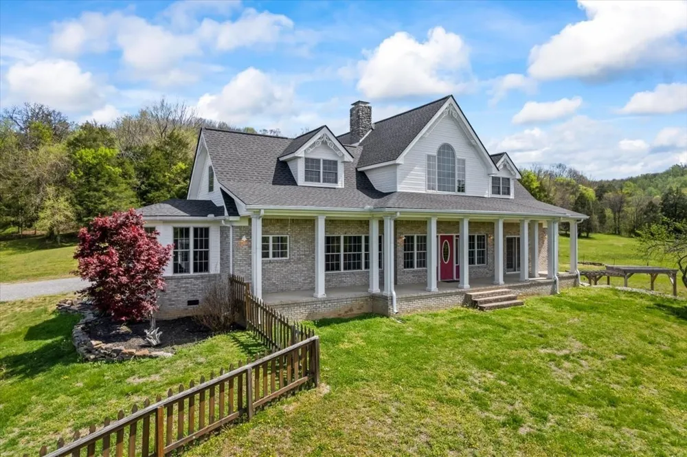 216 Old Wolf Hill Rd Bethpage, TN 37022