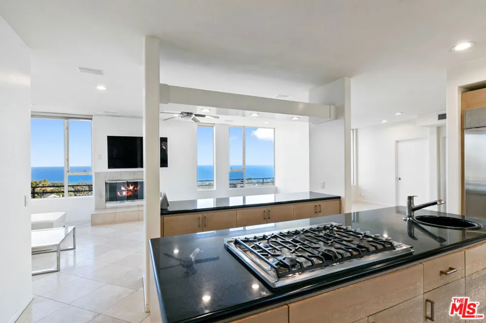 30112 Cuthbert Road Malibu, CA 90265