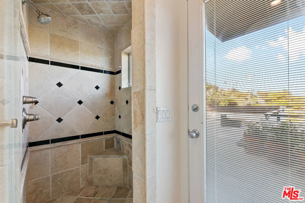 30112 Cuthbert Road Malibu, CA 90265