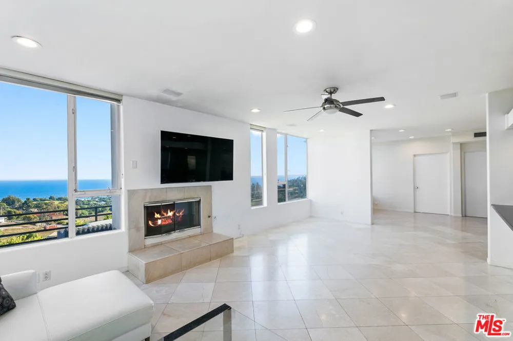 30112 Cuthbert Road Malibu, CA 90265