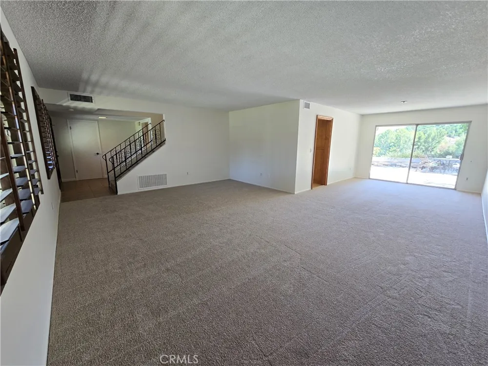 5740 Via Cervantes Riverside, CA 92506