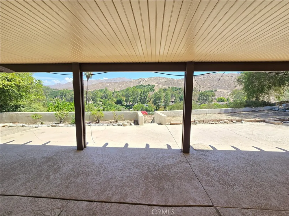 5740 Via Cervantes Riverside, CA 92506