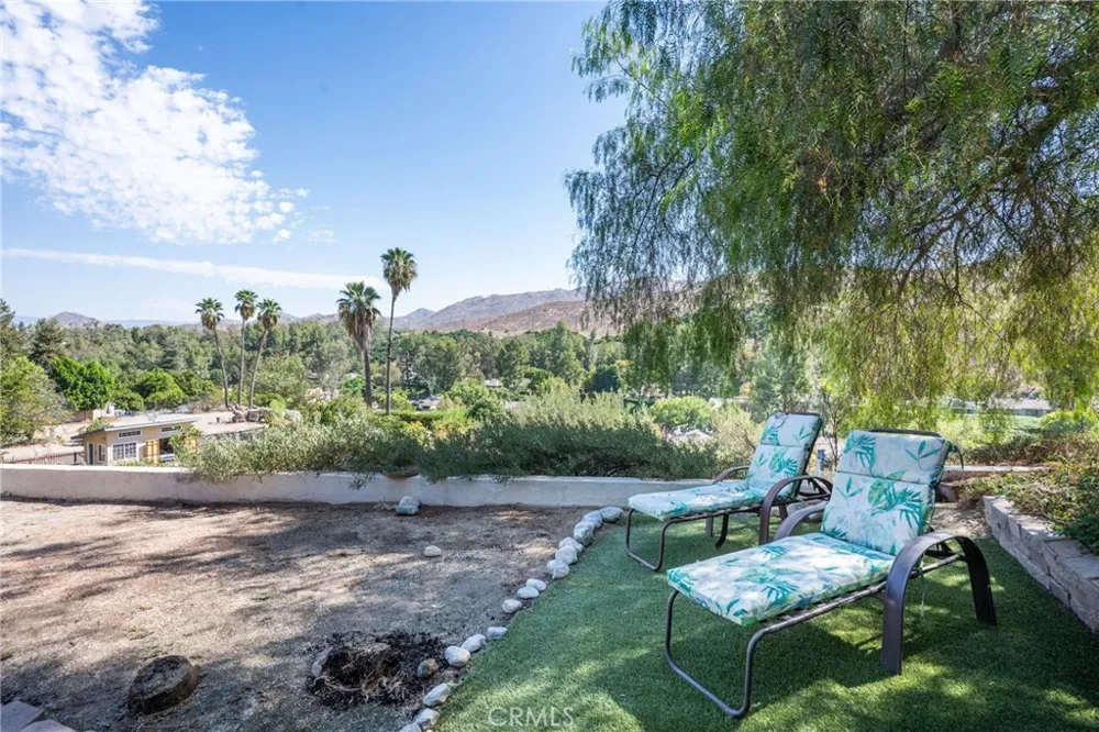 5740 Via Cervantes Riverside, CA 92506