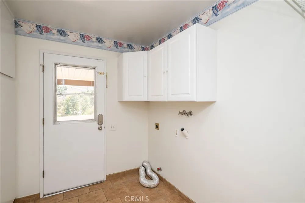 5740 Via Cervantes Riverside, CA 92506