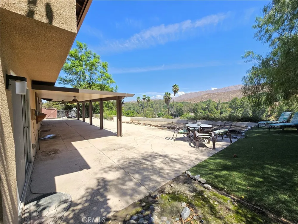 5740 Via Cervantes Riverside, CA 92506