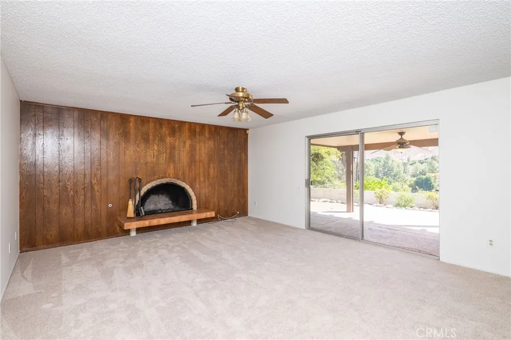 5740 Via Cervantes Riverside, CA 92506