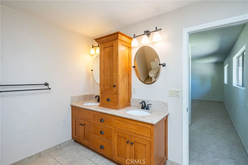 5740 Via Cervantes Riverside, CA 92506