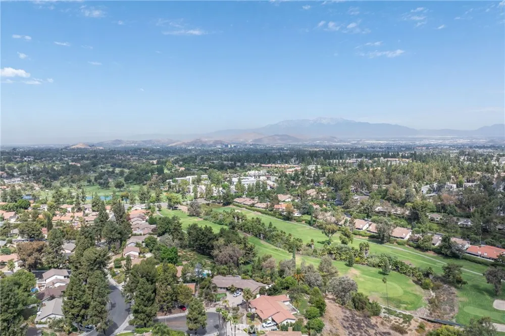 5740 Via Cervantes Riverside, CA 92506