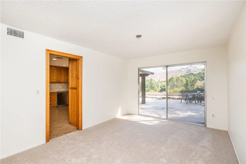 5740 Via Cervantes Riverside, CA 92506