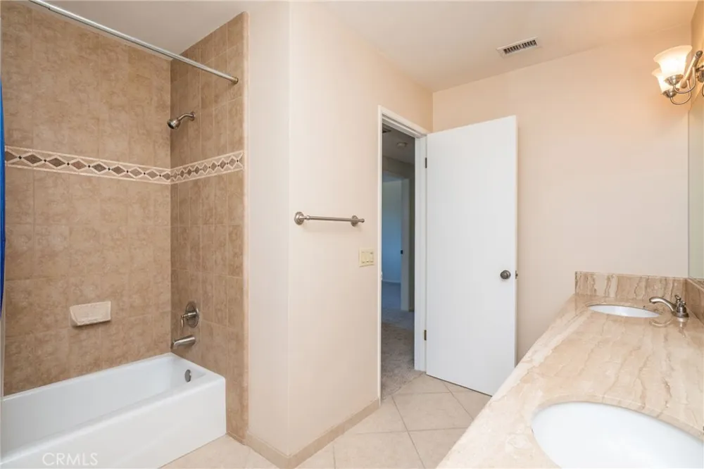 5740 Via Cervantes Riverside, CA 92506