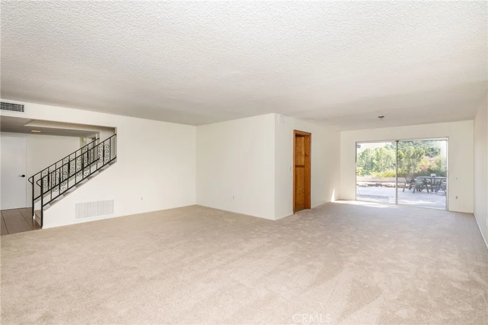 5740 Via Cervantes Riverside, CA 92506