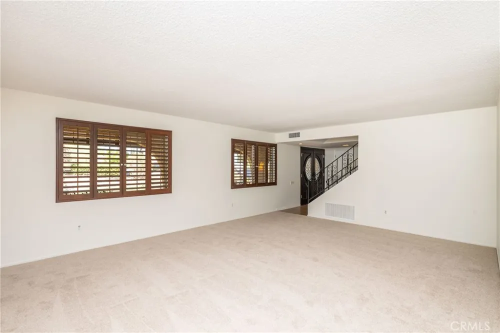 5740 Via Cervantes Riverside, CA 92506