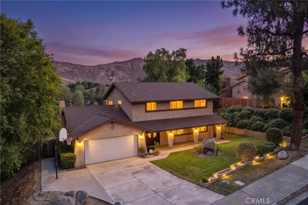 5740 Via Cervantes Riverside, CA 92506