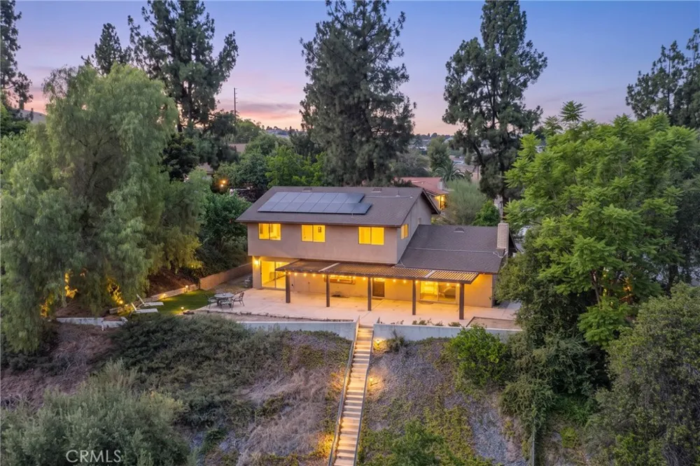 5740 Via Cervantes Riverside, CA 92506