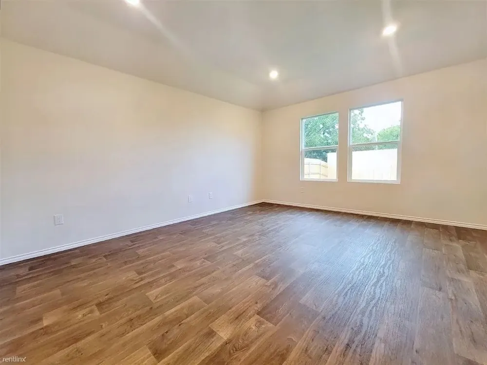 14504 Fitzgibbon Drive Austin, TX 78725