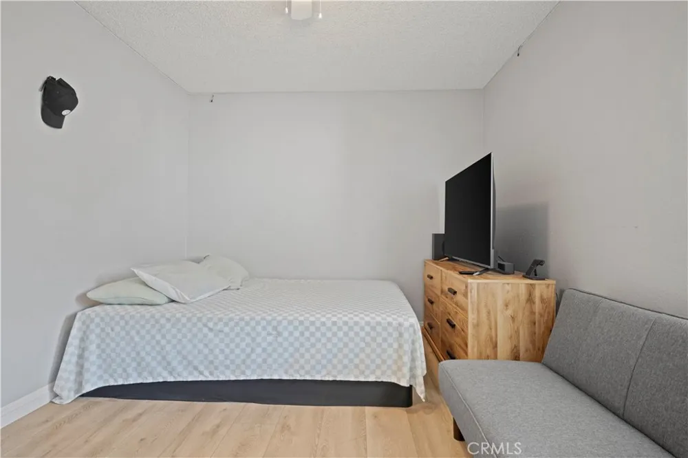 1328 W Jackson Rialto, CA 92376