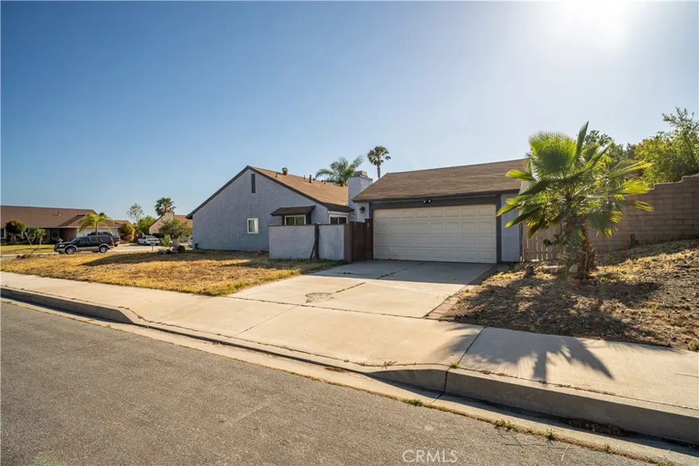 1328 W Jackson Rialto, CA 92376