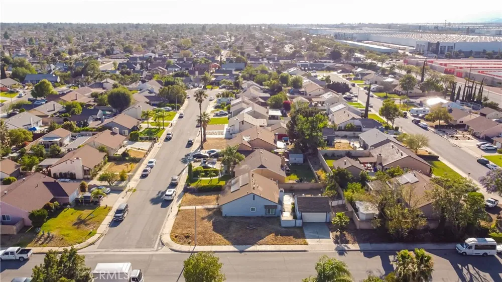 1328 W Jackson Rialto, CA 92376