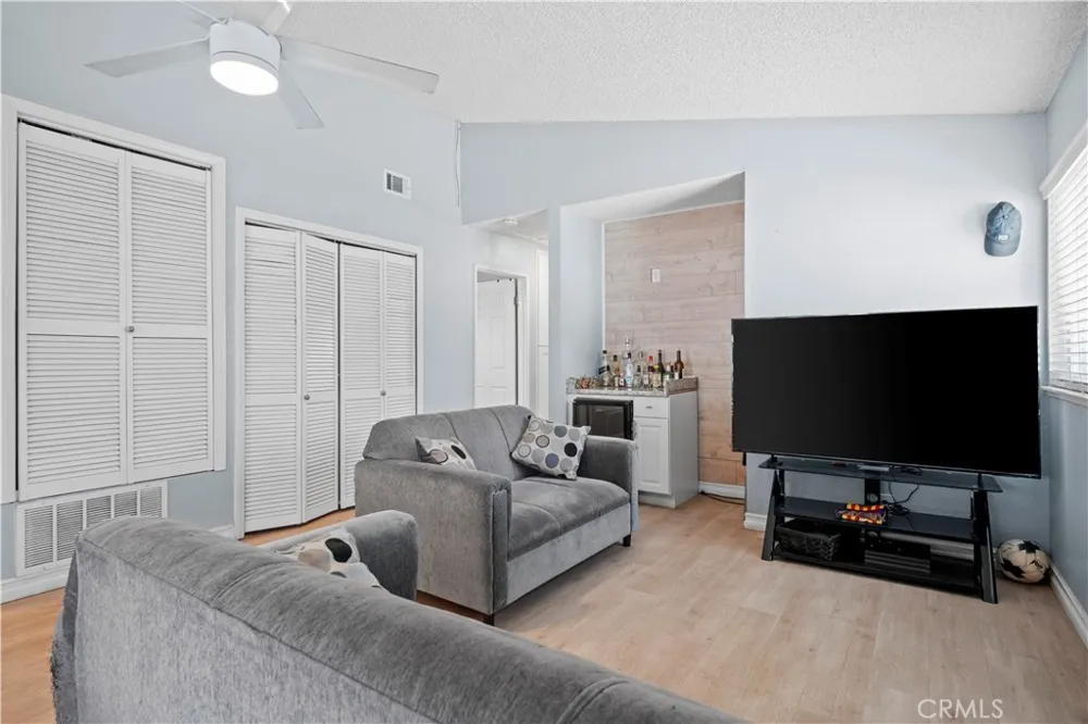 1328 W Jackson Rialto, CA 92376