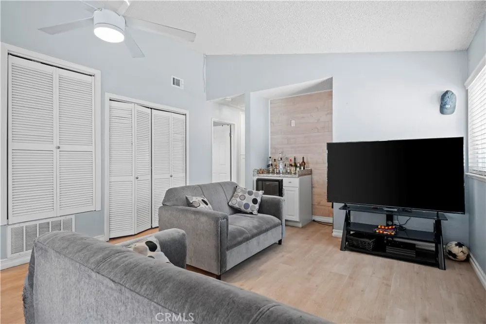 1328 W Jackson Rialto, CA 92376