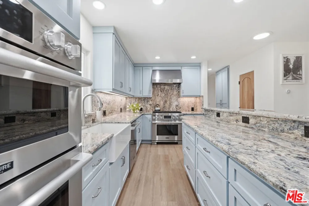 3600 Pine Avenue Manhattan Beach, CA 90266