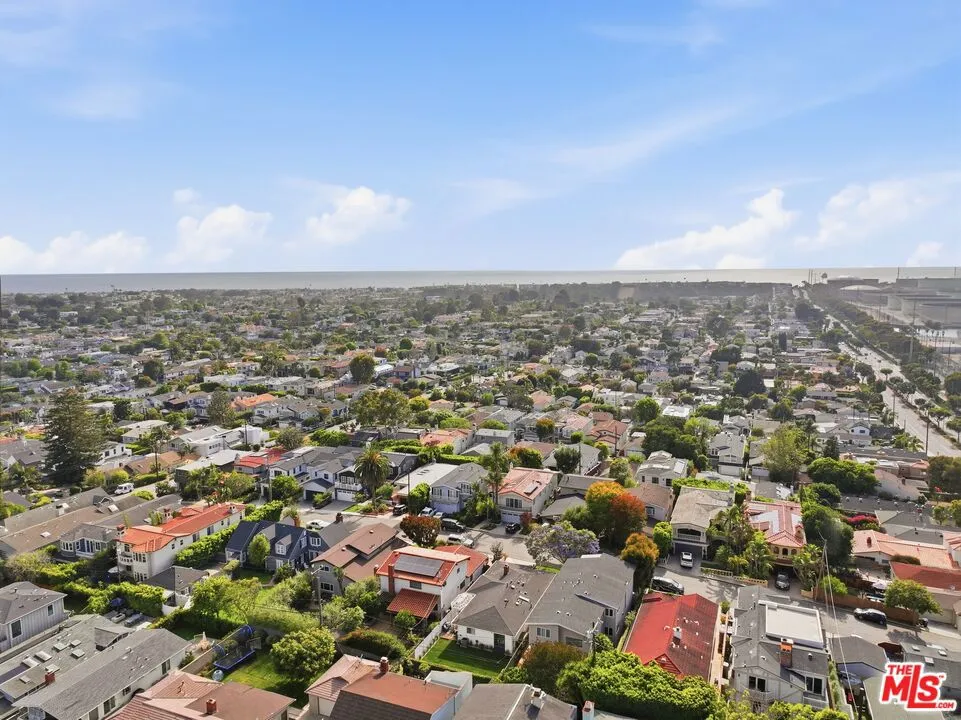 3600 Pine Avenue Manhattan Beach, CA 90266