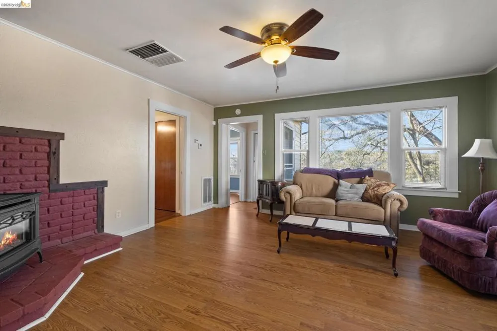 169 Shepherd St. Sonora, CA 95370