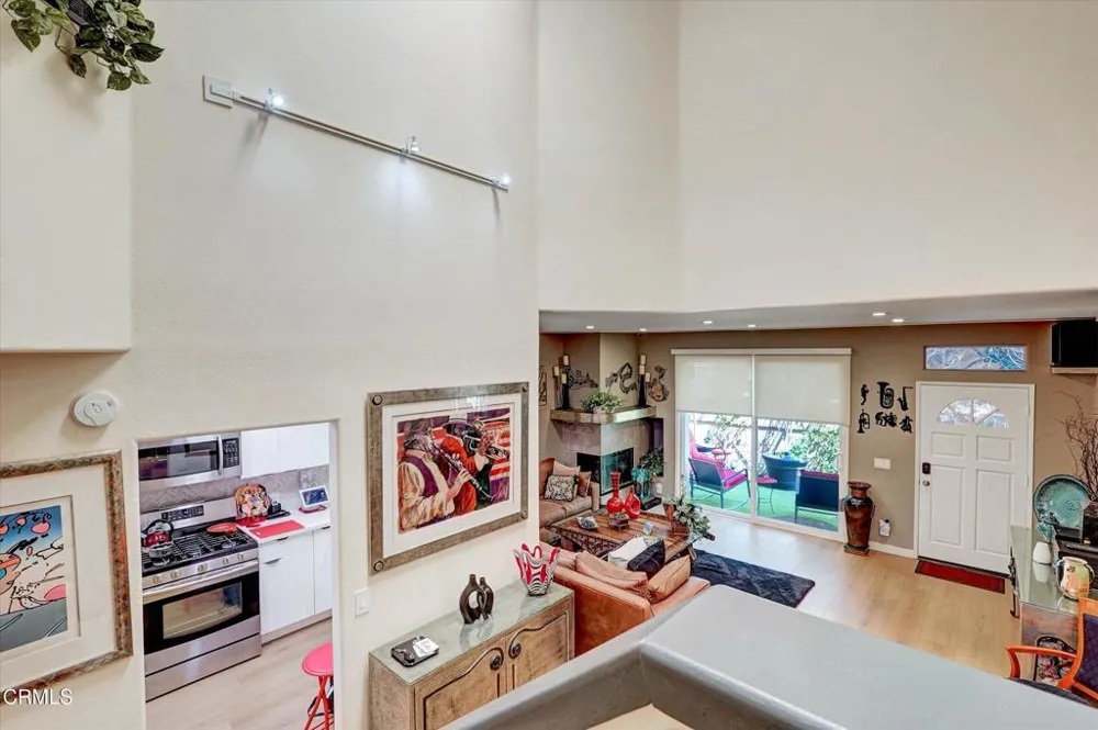 22337 Mission Circle Chatsworth, CA 91311
