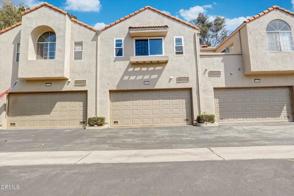 22337 Mission Circle Chatsworth, CA 91311