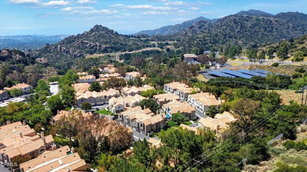 22337 Mission Circle Chatsworth, CA 91311