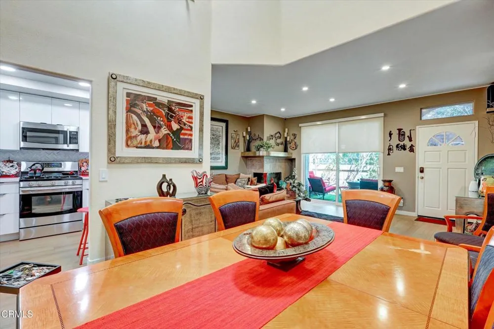 22337 Mission Circle Chatsworth, CA 91311