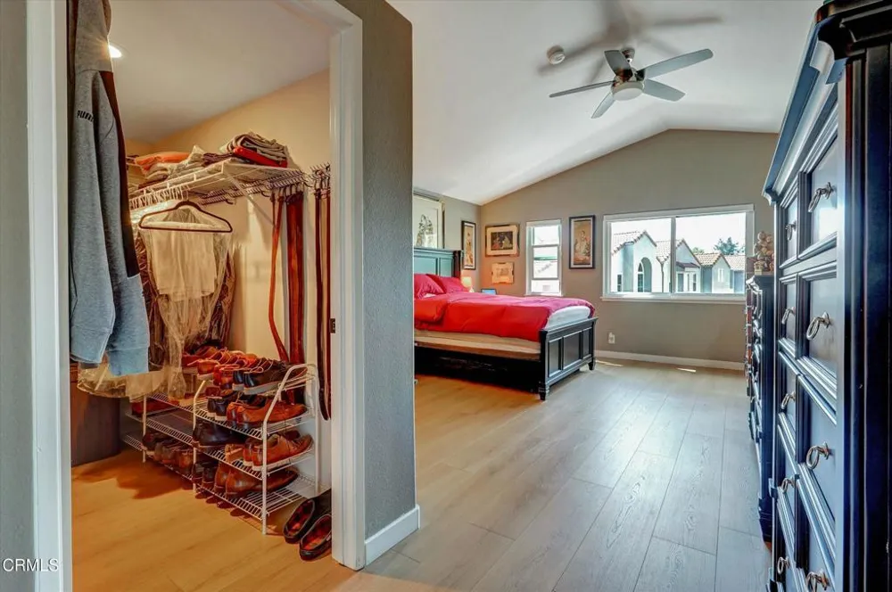 22337 Mission Circle Chatsworth, CA 91311