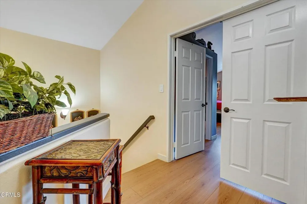 22337 Mission Circle Chatsworth, CA 91311