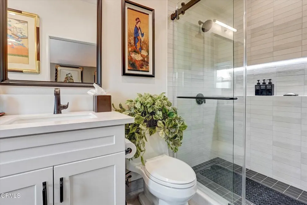 22337 Mission Circle Chatsworth, CA 91311