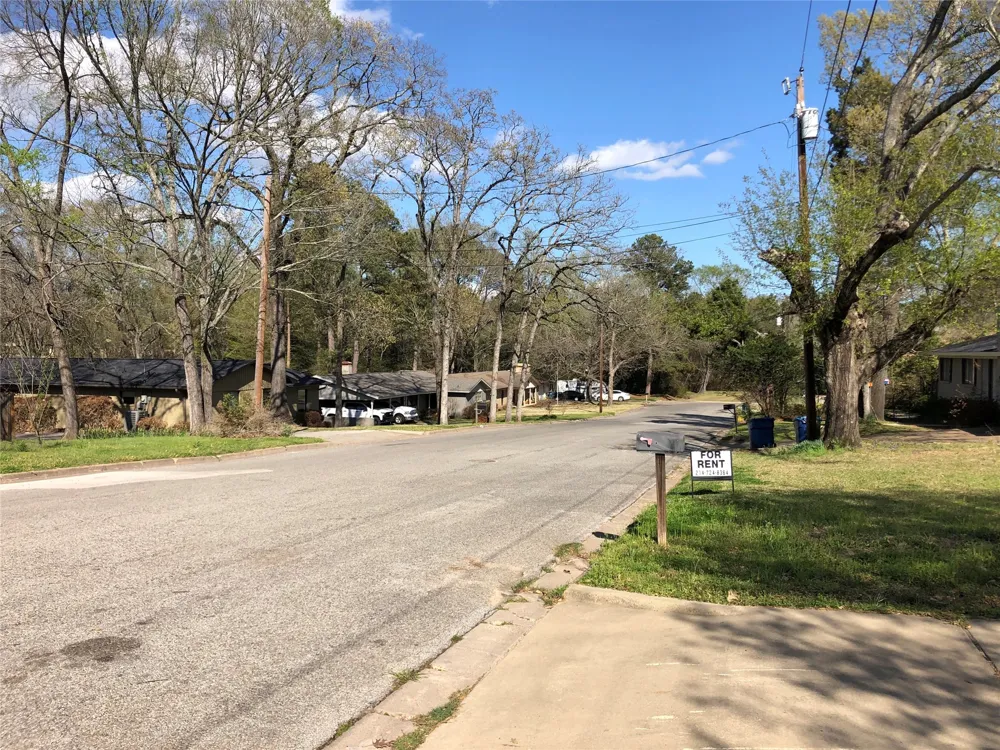 507 Colonial Drive Athens, TX 75751