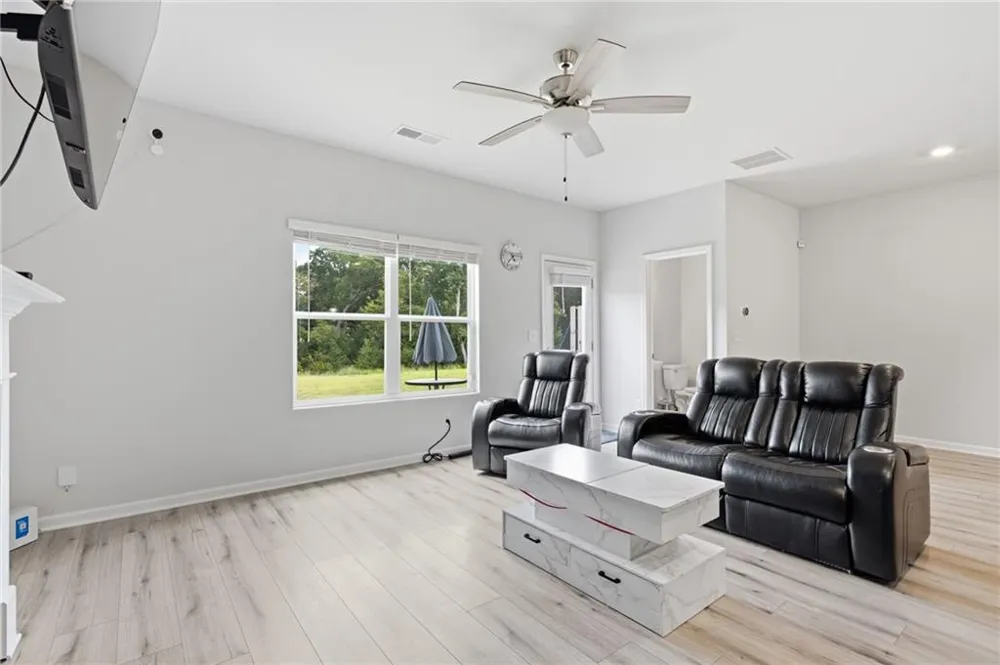 7548 Knoll Hollow Road Lithonia, GA 30058
