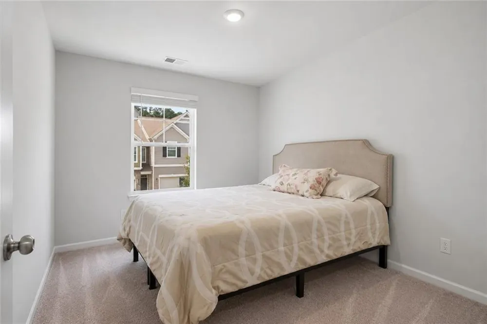 7548 Knoll Hollow Road Lithonia, GA 30058